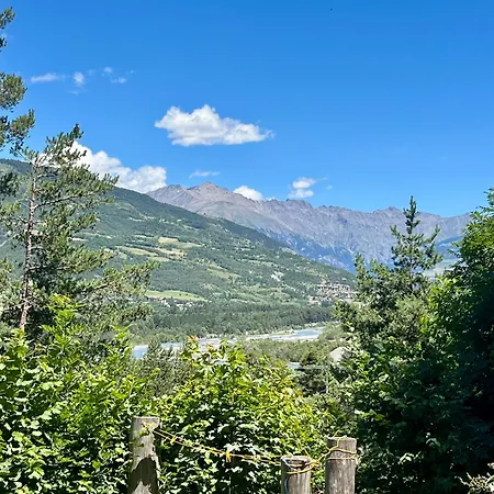 Dans La Verdure - Les Chapeliers Uvernet-Fours